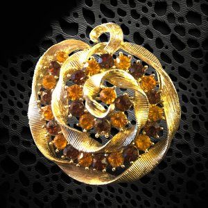 Vintage Gold Tone Brooch Pin Rhinestones Amber Rootbeer